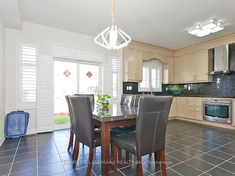 386 Wilfred Murison Ave — Photo 7