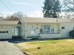 402 53rd St, Vienna, WV 26105