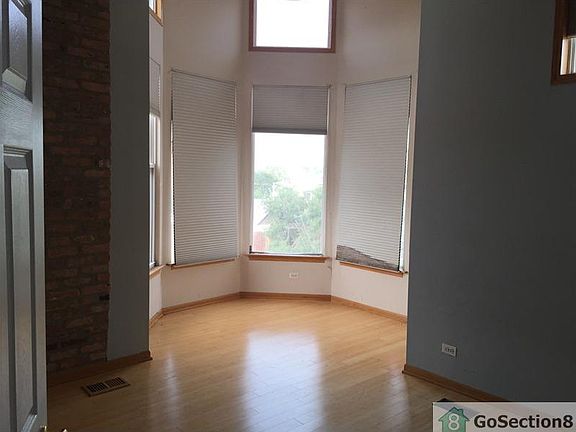 5th image of 4102 S Cottage Grove Ave APT 3