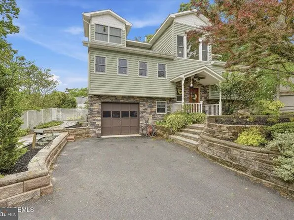 203 Thrush Ct, Lanoka Harbor, NJ 08734