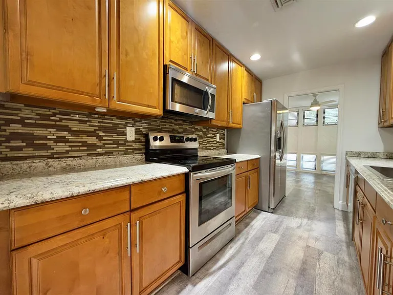 11698 NW 20th Dr — Photo 16