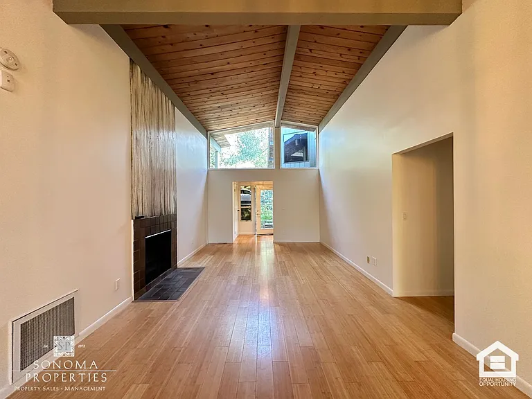 417 Brazil St — Photo 2