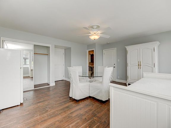 4th image of 2901 Alma Ave #B
