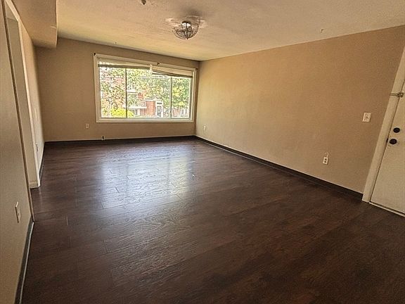 5th image of 77 Colonel Bell Dr APT 4
