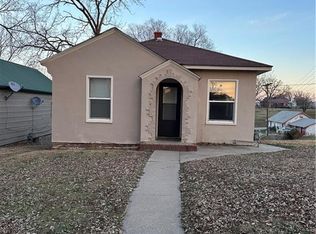 1520 S 7th St, Atchison, KS 66002