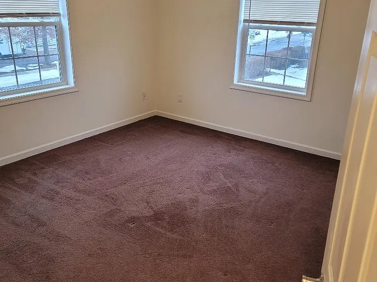 610 Maple Ave — Photo 11
