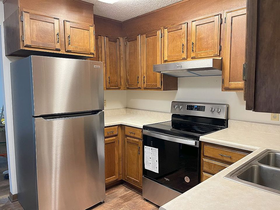 1st image of 1540 N Cotner Blvd #B115