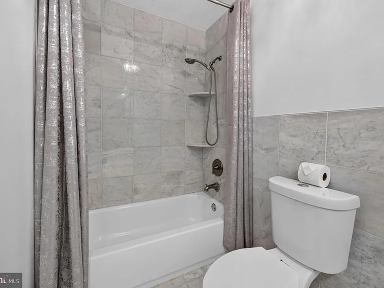 249 Club House Dr — Photo 22