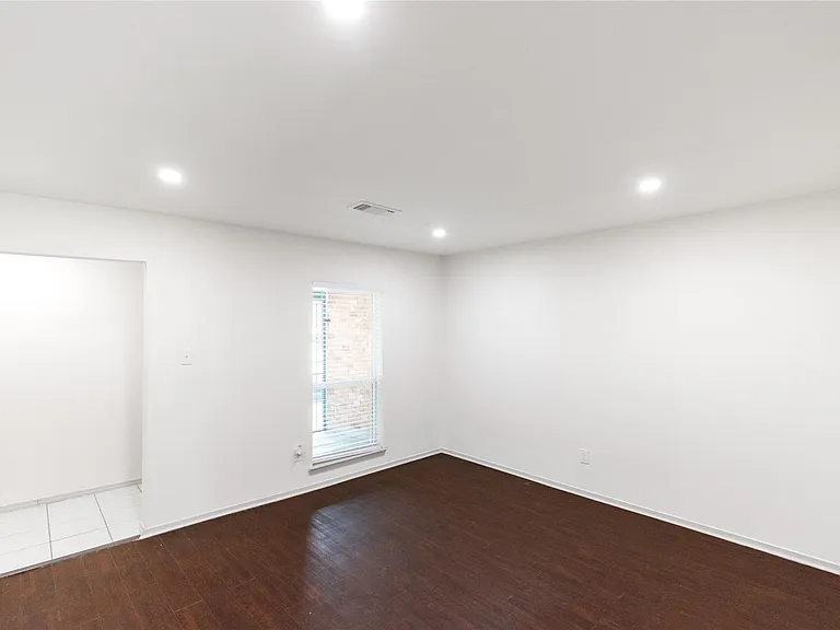 11026 Sandstone St — Photo 17