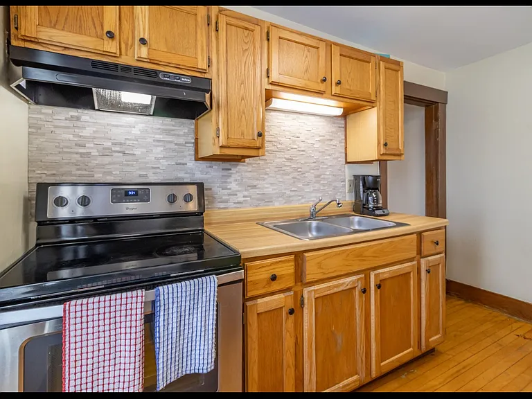 87 Cumberland St #4 — Photo 6