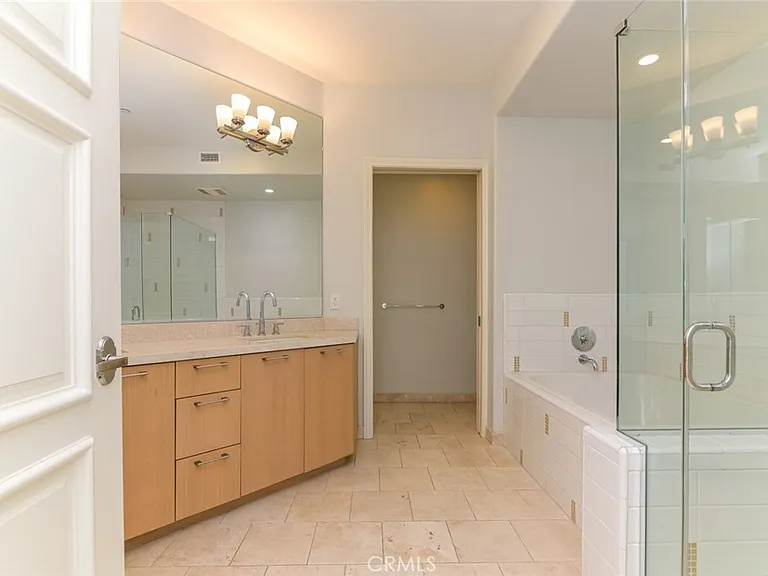 268 Caruso Ave — Photo 24