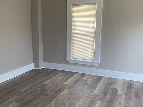 4th image of 305 N Winton Rd Unit 2