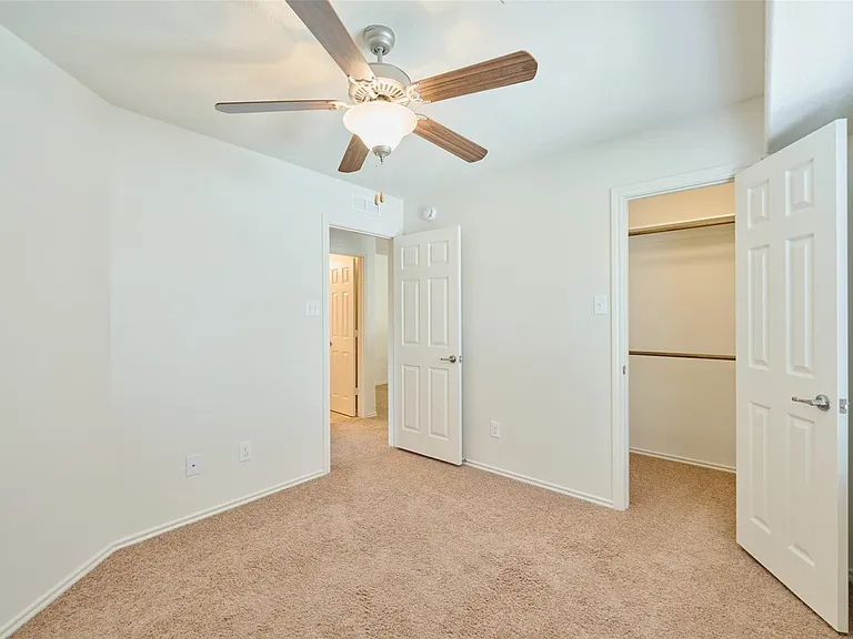327 Bloomhill Pl — Photo 31