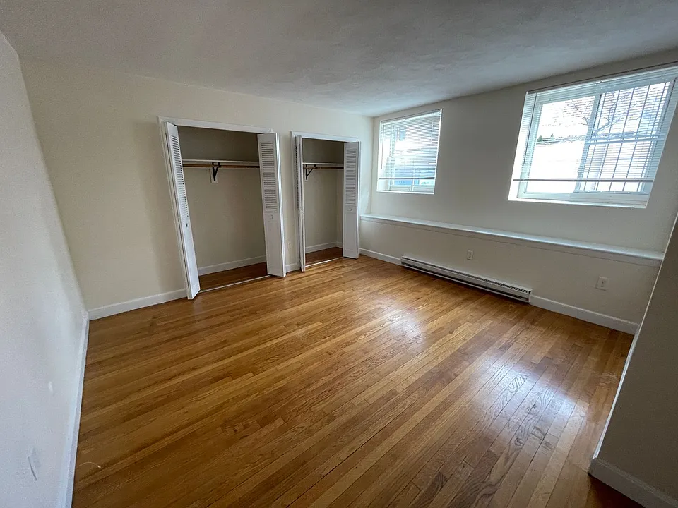 12 Armington St #10