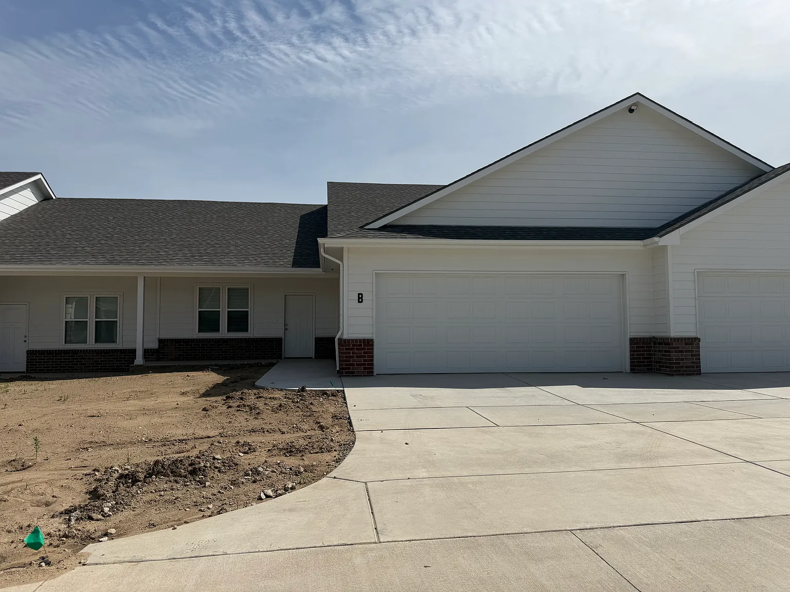 2 bed, 1400 sqft, $1,700 — Photo 1