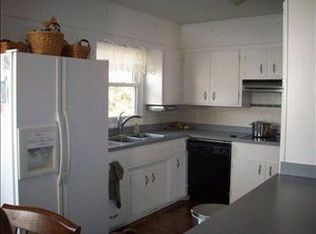 2006 SW Meadow Ln, Topeka, KS 66604