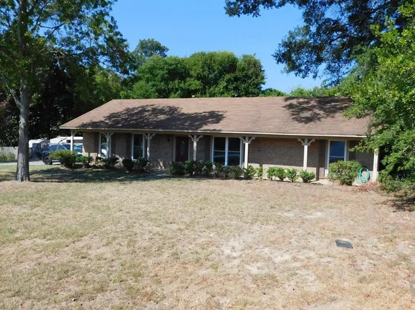 6629 Circle Dr, Tyler, TX 75703