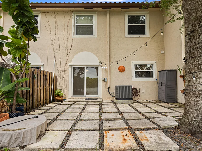 5056 SW 141st Ave — Photo 53