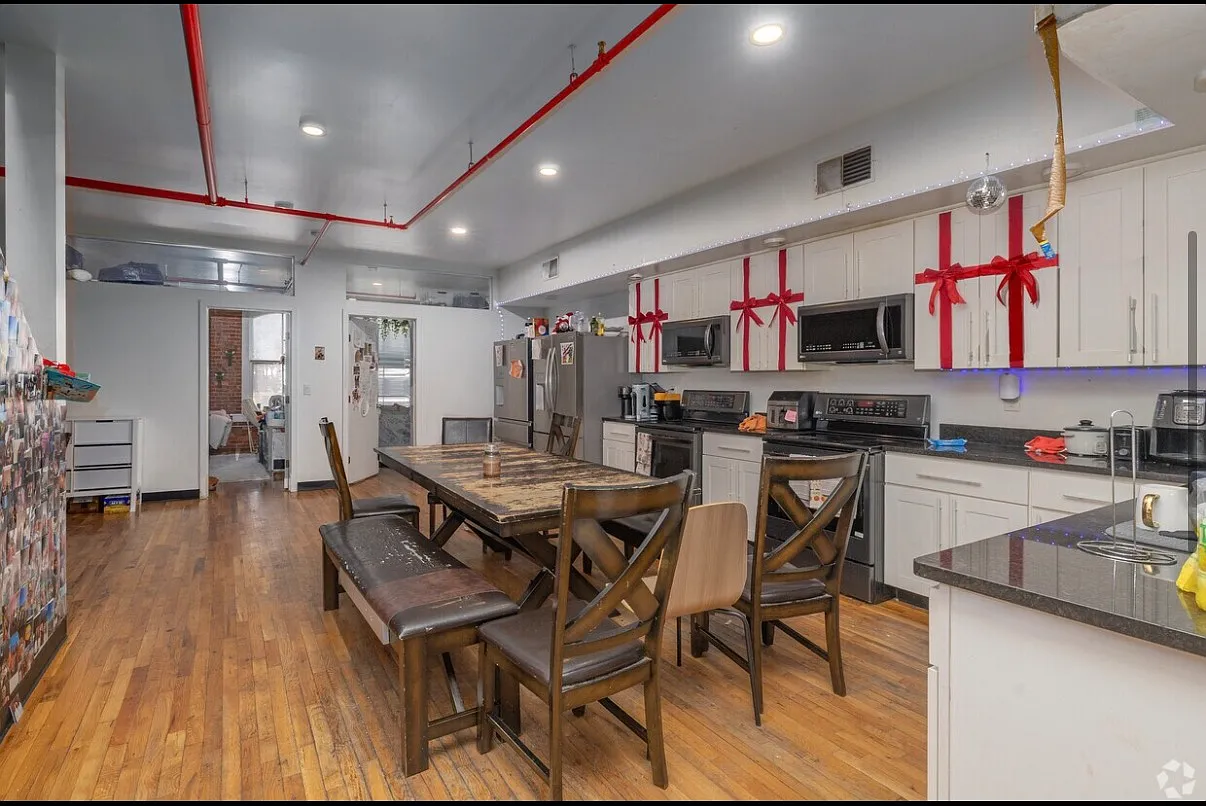 5 bed, 1700 sqft, $850 — Photo 4