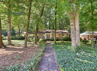 655 Glenforest Rd, Sandy Springs, GA 30328