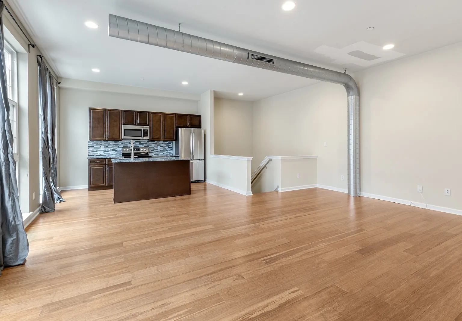2 bed, 1147 sqft, $2,395 — Photo 2