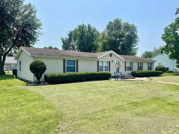 1406 W Main St, Bowling Green, MO 63334