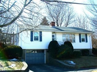 11 Dooling Cir, Peabody, MA 01960