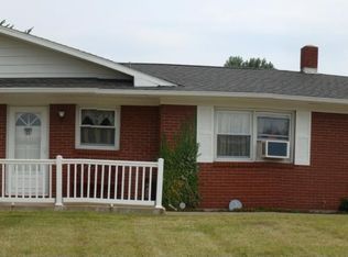 820 E Holiday Dr, Greentown, IN