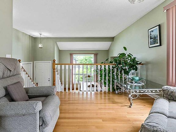 4th image of 141 W Shawfield Way SW