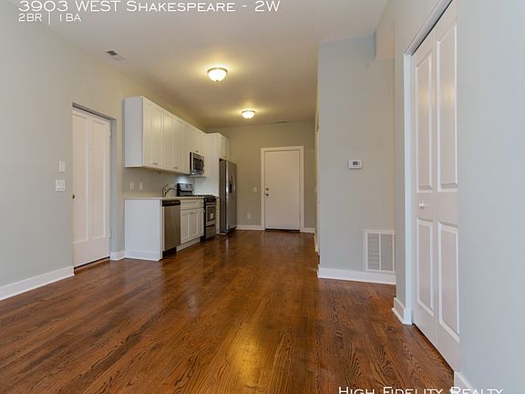 4th image of 3903 W Shakespeare Ave #2W