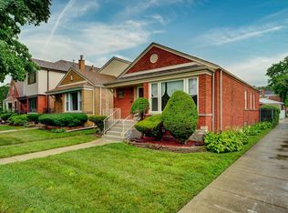 8732 S Ridgeland Ave, Chicago, IL 60617