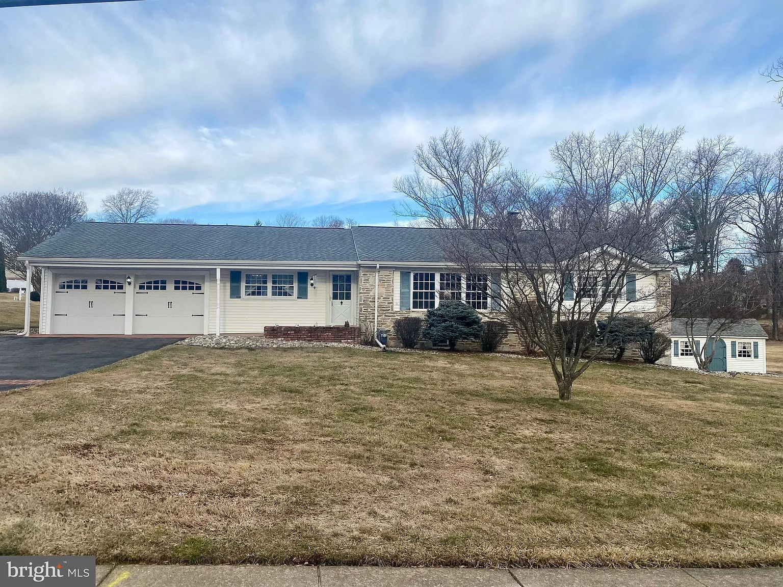 3888 Buxmont Rd photo 1
