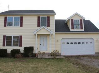 5290 Subbera Rd, Lockport, NY 14094