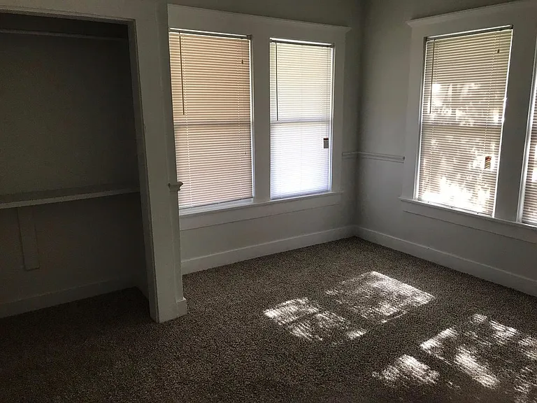 917 N Windomere Ave — Photo 3