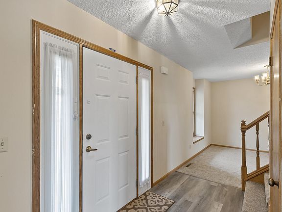 4th image of 11117 Carver Ct