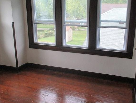 2nd image of 4113 Graceland Ave