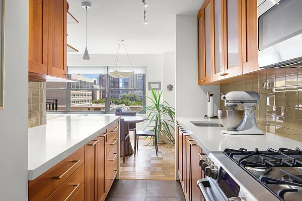 Sold by Compass | media 3