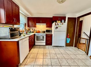 21 Langdon Rd, Wayland, MA 01778