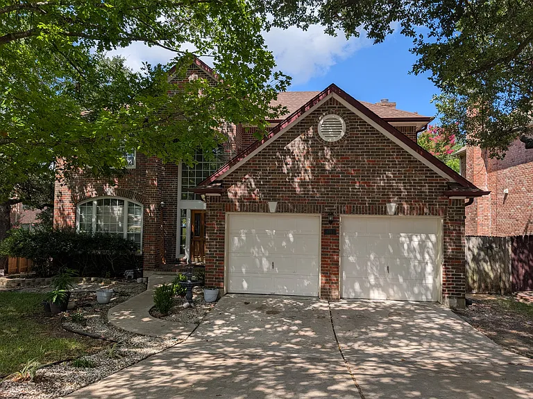 9910 Jasmine Creek Dr — Photo 1
