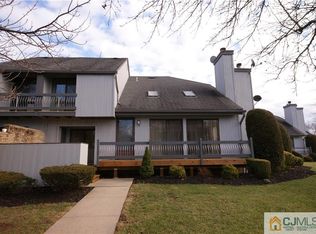 34 Rosebay Ct, Monmouth Junction, NJ 08852