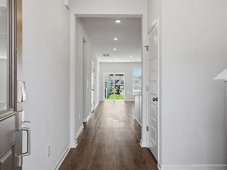 473 Alcott Way — Photo 4