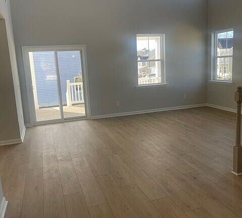5th image of 502 Cropfield Dr