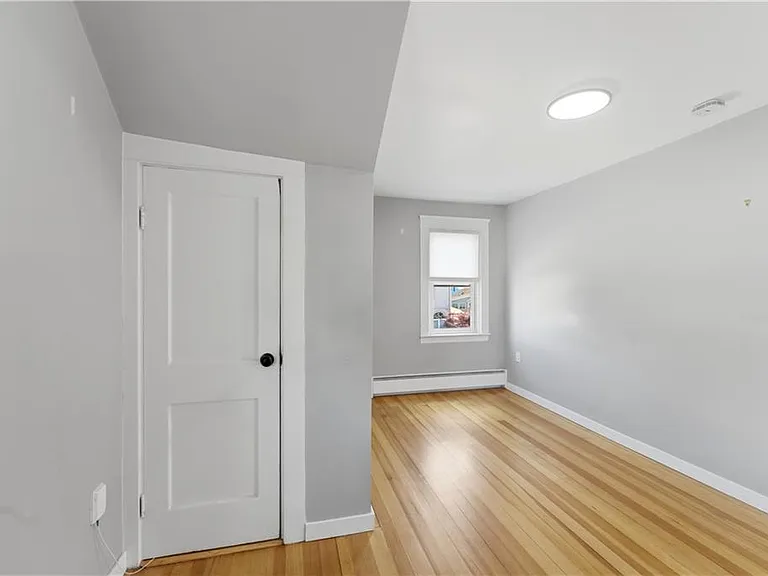 33 Laura St #2 — Photo 22