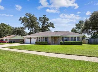 4221 Burtonwood Dr, Pensacola, FL 32514