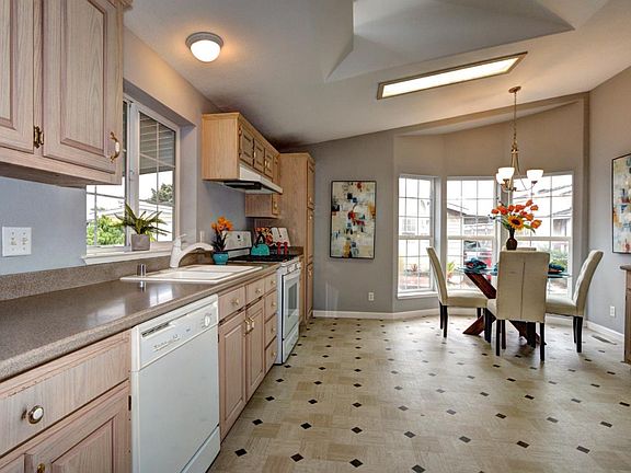 5th image of 1085 Tasman Dr #637