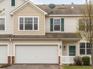 1604 Liberty Cir, Shakopee, MN 55379