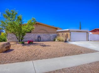 406 S Holcomb Cir, Vail, AZ 85641