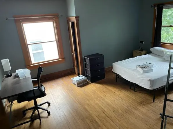 2226 Bellfield Ave, Cleveland Heights, OH 44106