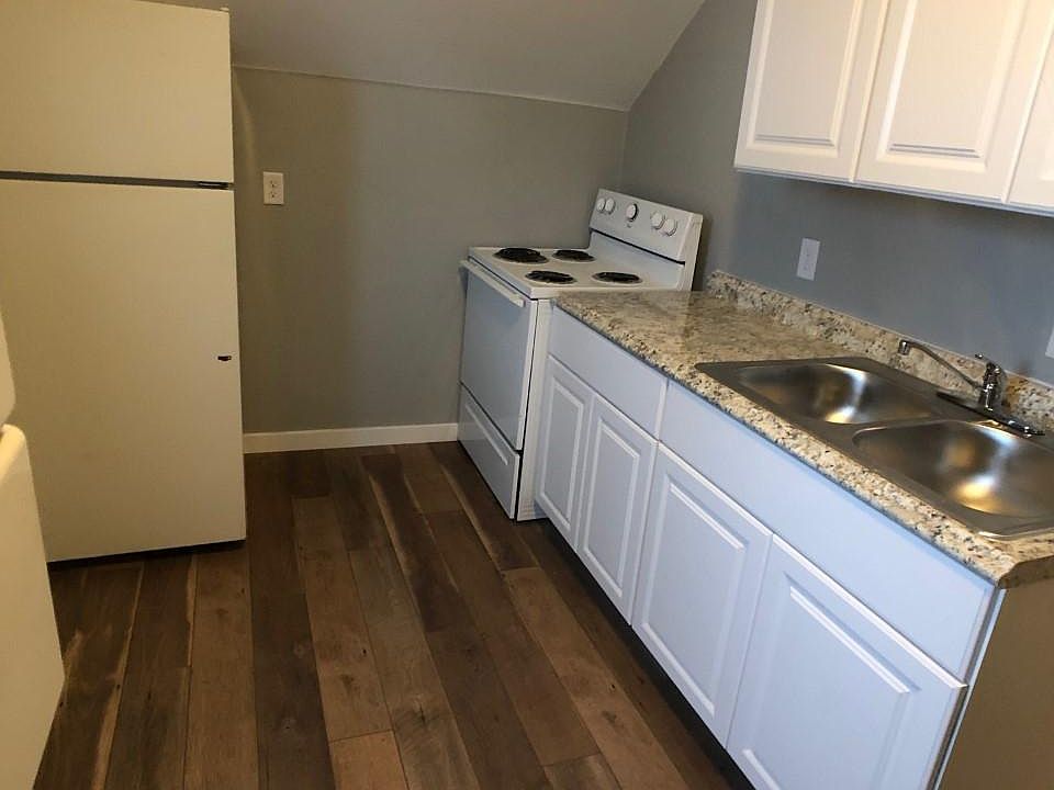 1st image of 308 James Ave APT 3