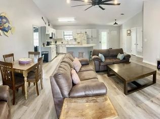 6913 Sea Shark Cir #A, Navarre, FL 32566